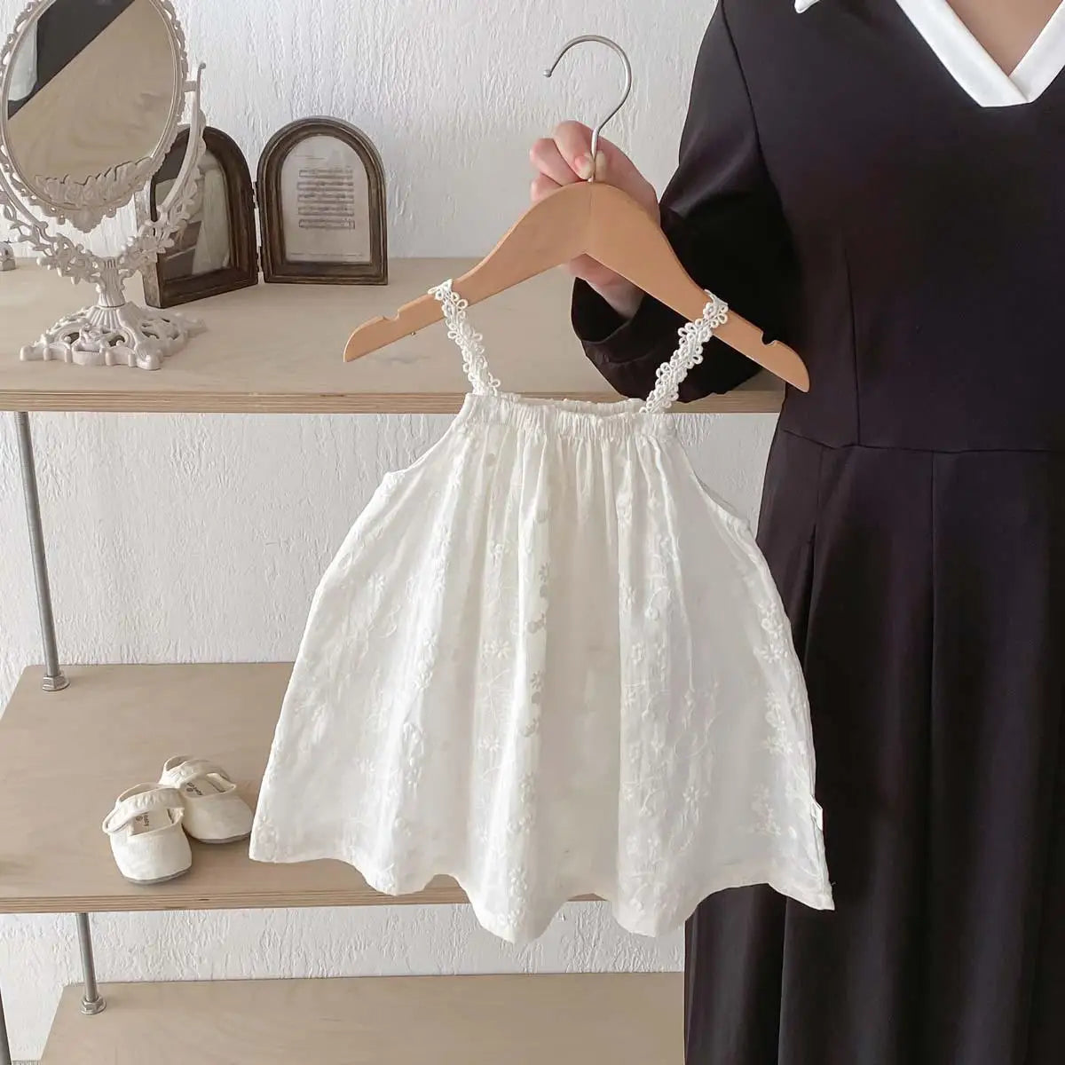 -キッズワンピース キャミソールワンピース フラワープリント/刺繍レース【mh0006223】 - mamahalo shop - ノースリーブワンピース -  べビー服 - 子供服 - 男の子 - 女の子