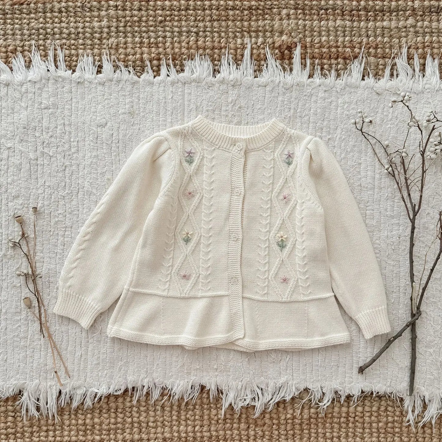 -キッズカーディガン フラワー花柄刺繍ペプラムフリルニットジャケット 2カラー - mamahalo shop - カーディガン・パーカー -  べビー服 - 子供服 - 男の子 - 女の子