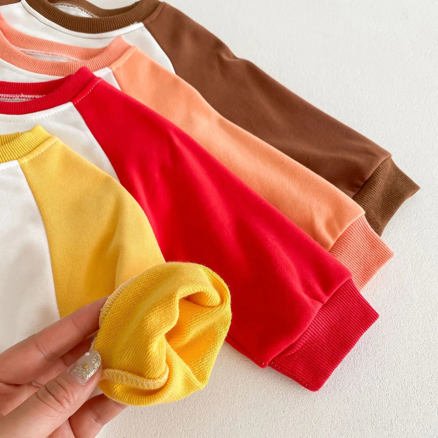 -ベビーキッズセットアップ 2点セット スウェットシャツ スウェットパンツ フルーツ柄 - mamahalo shop - 長袖セットアップ -  べビー服 - 子供服 - 男の子 - 女の子