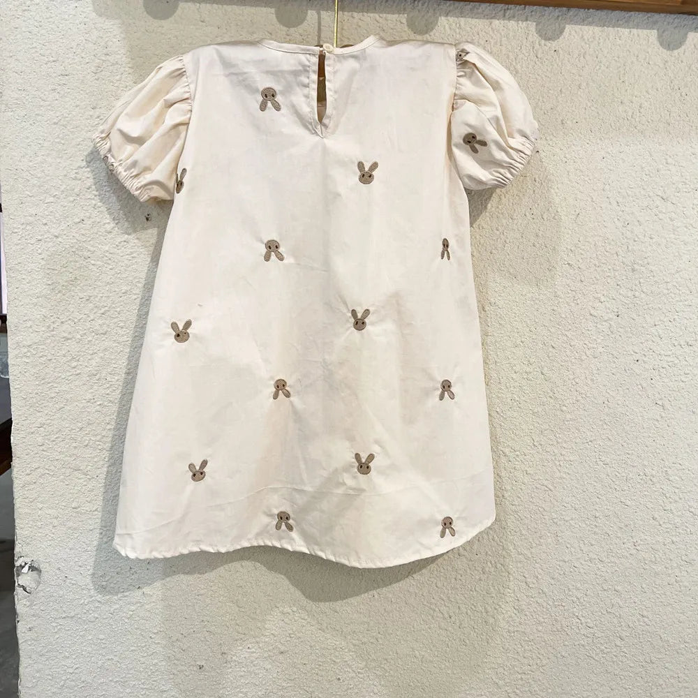 -キッズワンピース 半袖パフスリーブ うさぎバニー刺繍 ベージュ - mamahalo shop - 半袖ワンピース -  べビー服 - 子供服 - 男の子 - 女の子