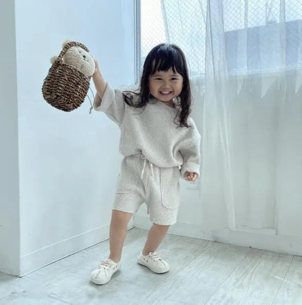 -キッズセットアップ 2点セット ワッフル シームレス 半袖Tシャツ+ショートパンツ シンプルベーシック 3カラー - mamahalo shop - 長袖セットアップ -  べビー服 - 子供服 - 男の子 - 女の子