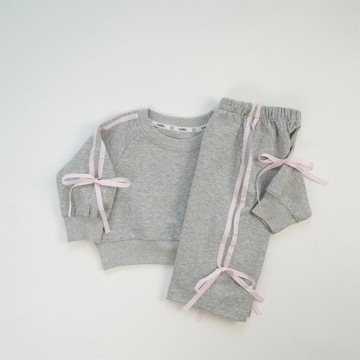 -キッズセットアップ 2点セット スウェット ジャージ リボンライン 長袖スウェットシャツ+ロングパンツ 4カラー【mh0006347】 - mamahalo shop - 長袖セットアップ -  べビー服 - 子供服 - 男の子 - 女の子