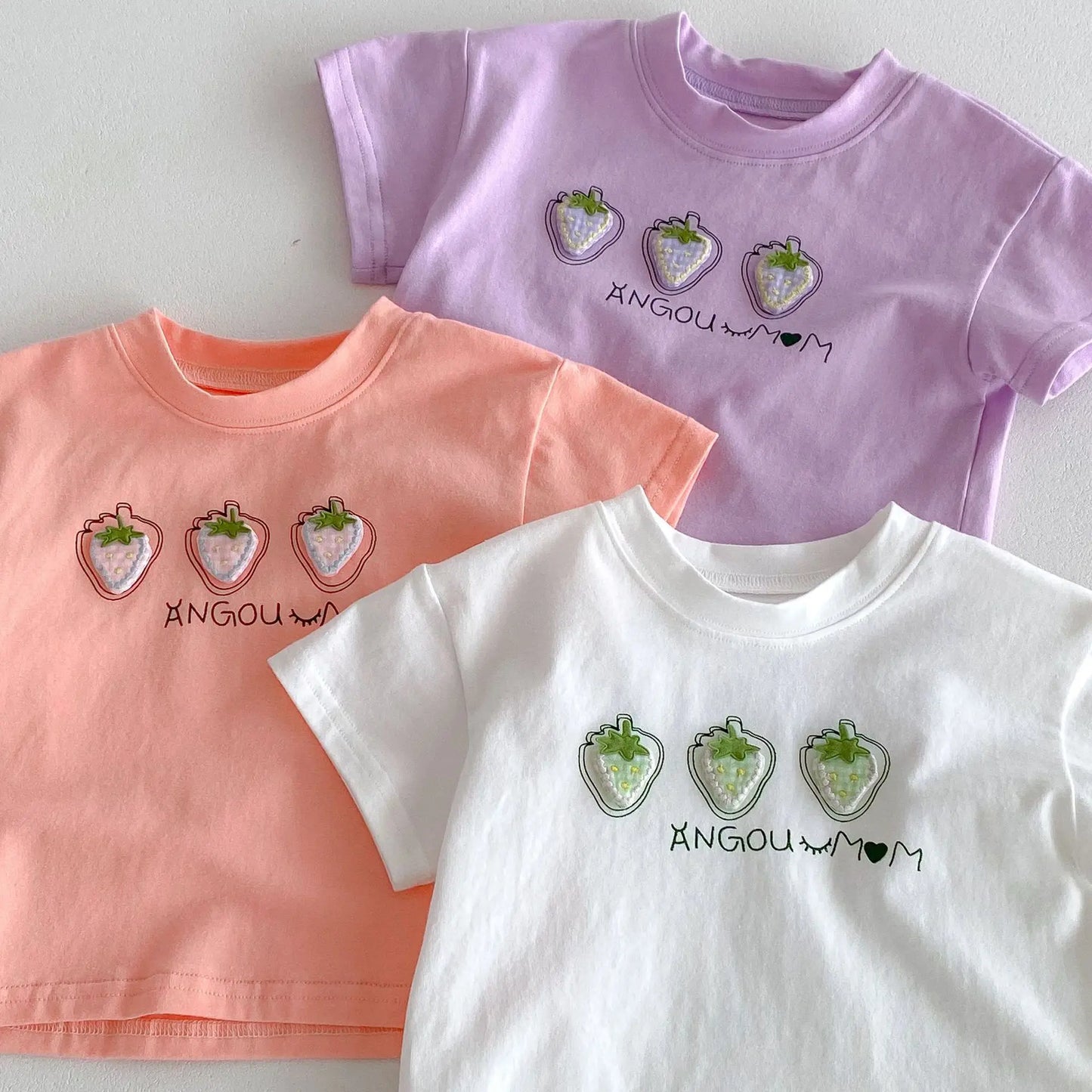 -ベビートップス 半袖Tシャツ いちごストロベリープリント 3カラー【mh0006101】 - mamahalo shop - 半袖Tシャツ -  べビー服 - 子供服 - 男の子 - 女の子