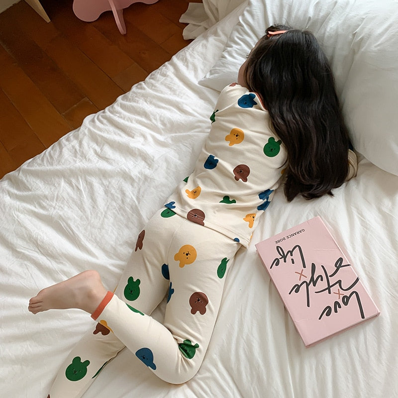 -キッズ プリント 長袖 パジャマ セット くま ベア チェック フラワー ライオン 恐竜 ユニセックス - mamahalo shop - 長袖セットアップ -  べビー服 - 子供服 - 男の子 - 女の子