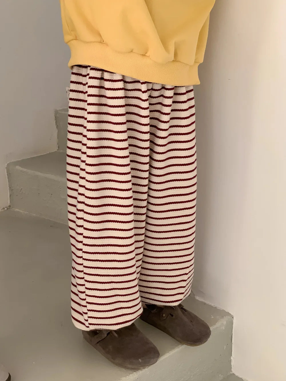 -キッズパンツ ボーダー柄 スウェットロングパンツ レッド/ホワイト/2カラー - mamahalo shop - ロングパンツ・スウェットパンツ -  べビー服 - 子供服 - 男の子 - 女の子