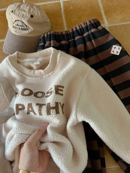 -キッズトップス レターロゴ ボアフリース 長袖スウェットトレーナー 2カラー - mamahalo shop - トレーナー・フーディ -  べビー服 - 子供服 - 男の子 - 女の子