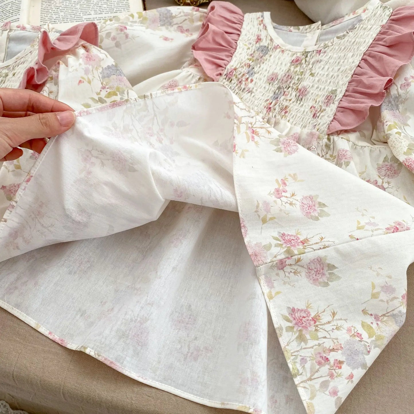 -ベビーロンパース/キッズワンピース 長袖ショルダーフリル フラワー花柄プリント リンクコーデ 姉妹 お揃いコーデ - mamahalo shop - 長袖ロンパース -  べビー服 - 子供服 - 男の子 - 女の子