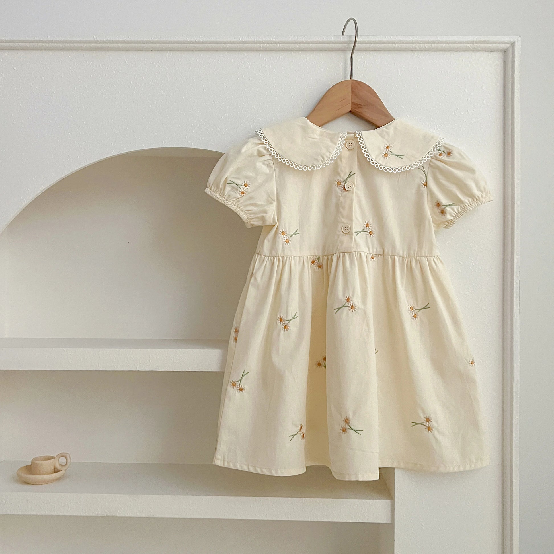 -キッズワンピース 半袖パフスリーブ フラワー花柄刺繍 丸襟 2カラー【mh0005874】 - mamahalo shop - 半袖ワンピース -  べビー服 - 子供服 - 男の子 - 女の子