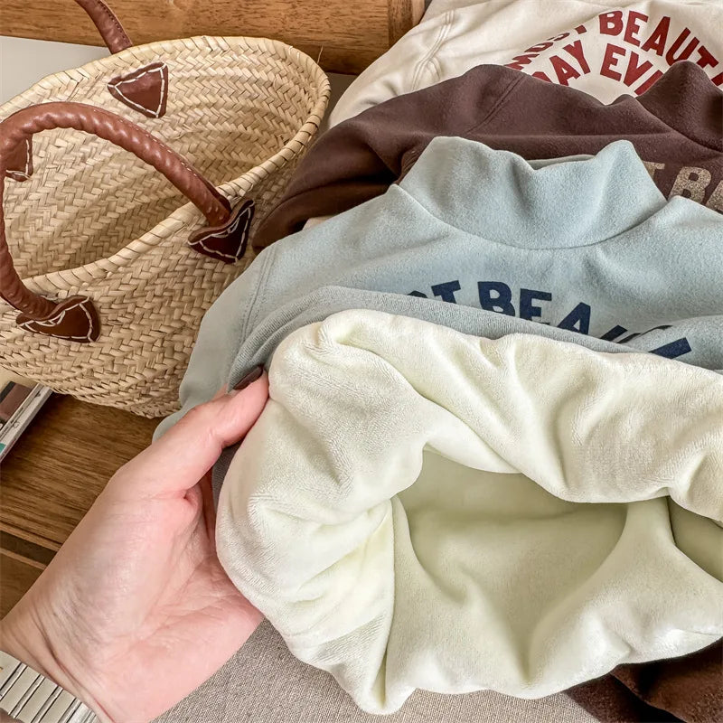 -キッズスウェットシャツ レターロゴプリント ハイネックトップス 裏フリースTシャツ 3カラー ユニセックス 男の子 女の子 子供服 - mamahalo shop - トレーナー・フーディ -  べビー服 - 子供服 - 男の子 - 女の子