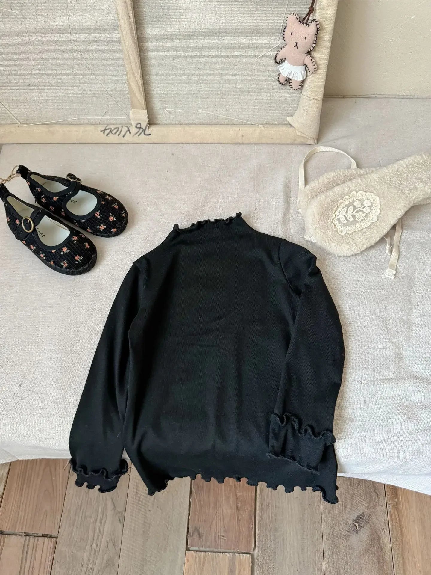 -キッズトップス フリルネックシンプルベーシック長袖Tシャツ 8カラー【mh0007276】 - mamahalo shop - 長袖Tシャツ -  べビー服 - 子供服 - 男の子 - 女の子