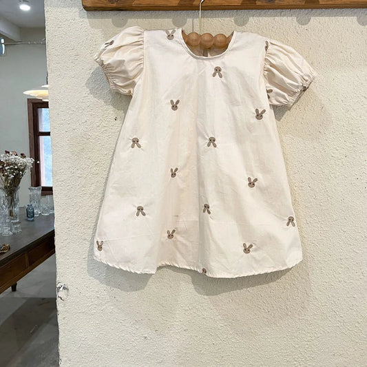 -キッズワンピース 半袖パフスリーブ うさぎバニー刺繍 ベージュ - mamahalo shop - 半袖ワンピース -  べビー服 - 子供服 - 男の子 - 女の子