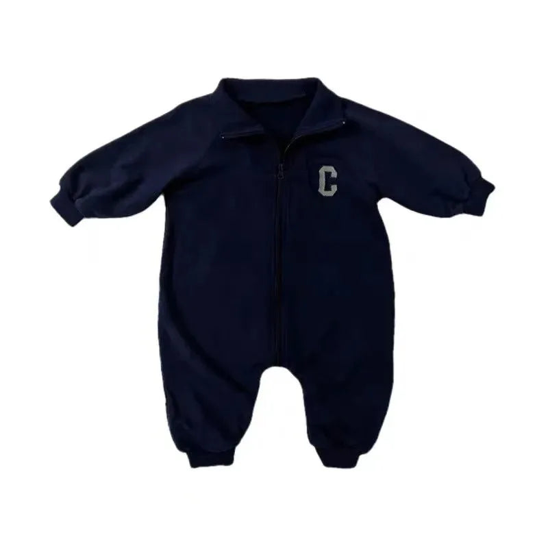 -ベビージャンプスーツ 長袖つなぎ 襟付き ジップアップ レターロゴ 2カラー【mh0006447】 - mamahalo shop - 長袖ジャンプスーツ -  べビー服 - 子供服 - 男の子 - 女の子