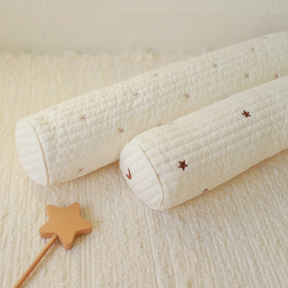 -ベビー ロング クッション 抱き枕 ピロー ベビーベッド バンパー ガード  くま ベア うさぎ バニー りす 雪 スノー 刺繍【mh0002306】 - mamahalo shop - ベビー寝具 -  べビー服 - 子供服 - 男の子 - 女の子