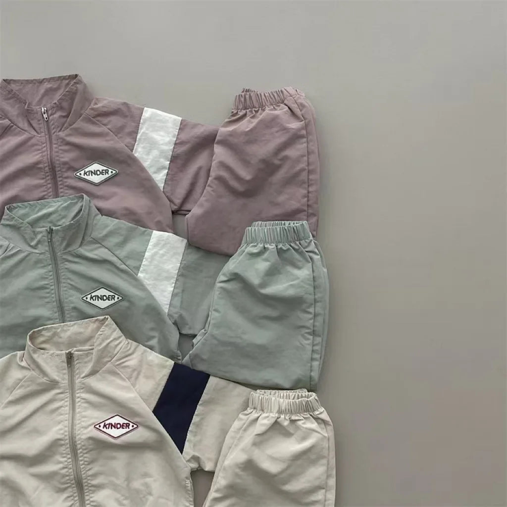 -キッズセットアップ 2点セット スタンドカラージッパーウィンドブレーカー+ロングパンツ スポーツセット3カラー - mamahalo shop - 長袖セットアップ -  べビー服 - 子供服 - 男の子 - 女の子