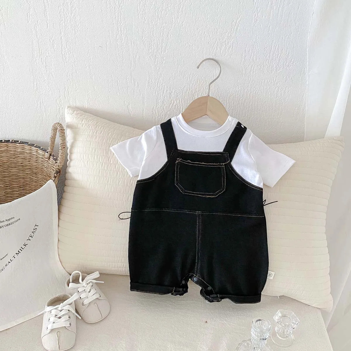 -ベビージャンプスーツ ドッキングオーバーオールロンパース 2カラー【mh0006273】 - mamahalo shop - 半袖ロンパース -  べビー服 - 子供服 - 男の子 - 女の子