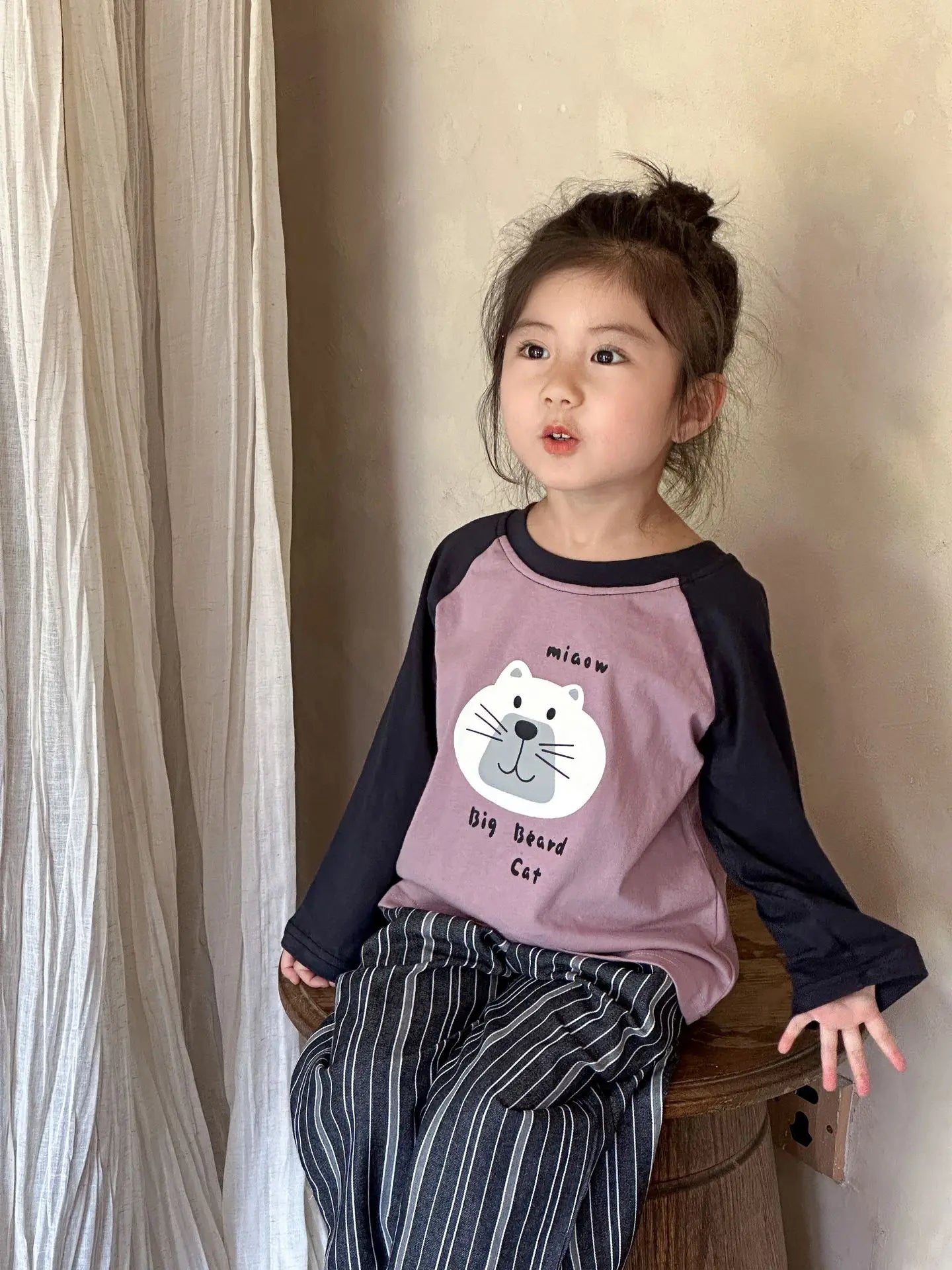 -キッズトップス 長袖ラグランパッチワーク猫キャットプリントTシャツ 2カラー - mamahalo shop - 長袖Tシャツ -  べビー服 - 子供服 - 男の子 - 女の子