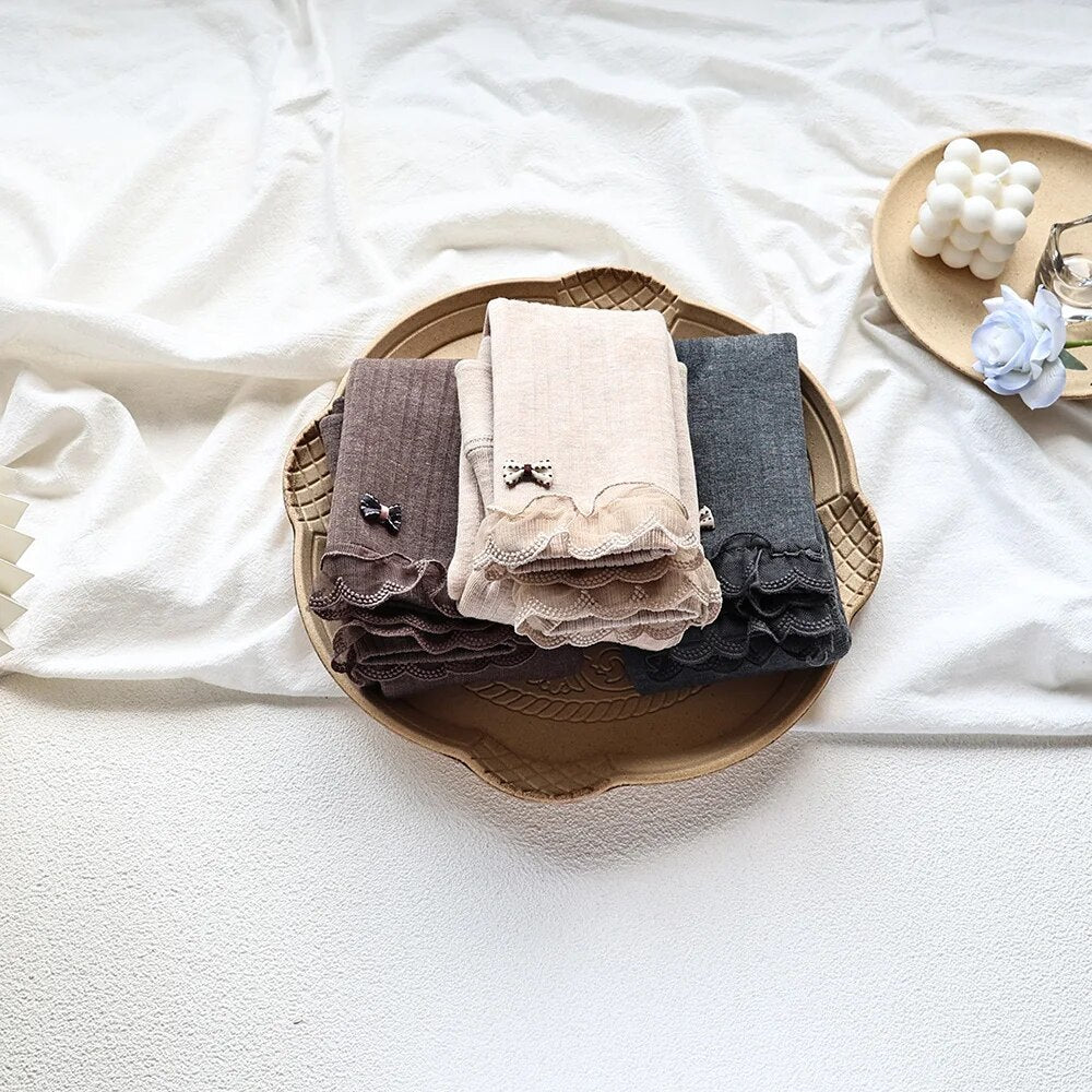 -キッズレギンス 裏ボア 暖パン レギンスパンツ レギパン タイツ リボン レースフリル カーキ グレー ベージュ 3カラー ガールズ 女の子 子供服 - mamahalo shop - レギンスパンツ -  べビー服 - 子供服 - 男の子 - 女の子