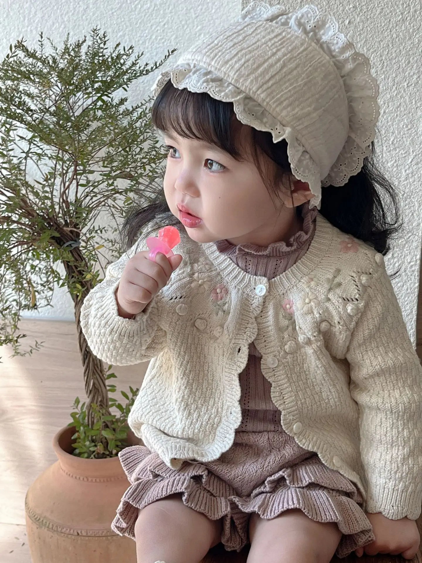 -ベビーキッズカーディガン フラワー刺繍ニットジャケット 2カラー - mamahalo shop - カーディガン・パーカー -  べビー服 - 子供服 - 男の子 - 女の子