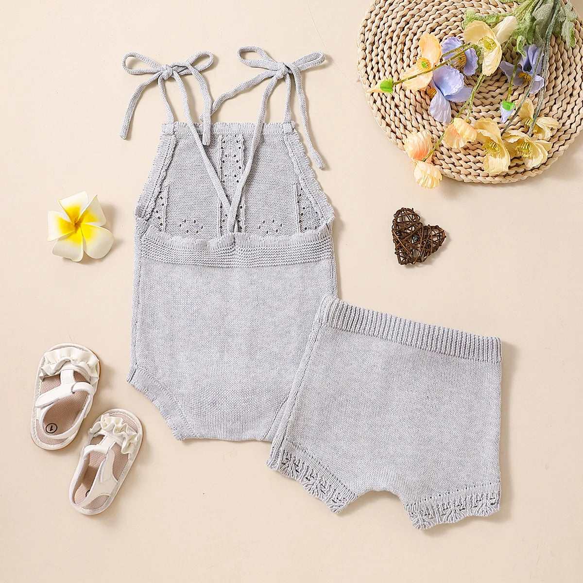 -ベビーセットアップ 2点セット レースニットキャミソールロンパース+ニットショートパンツ 4カラー - mamahalo shop - ロンパースセットアップ -  べビー服 - 子供服 - 男の子 - 女の子