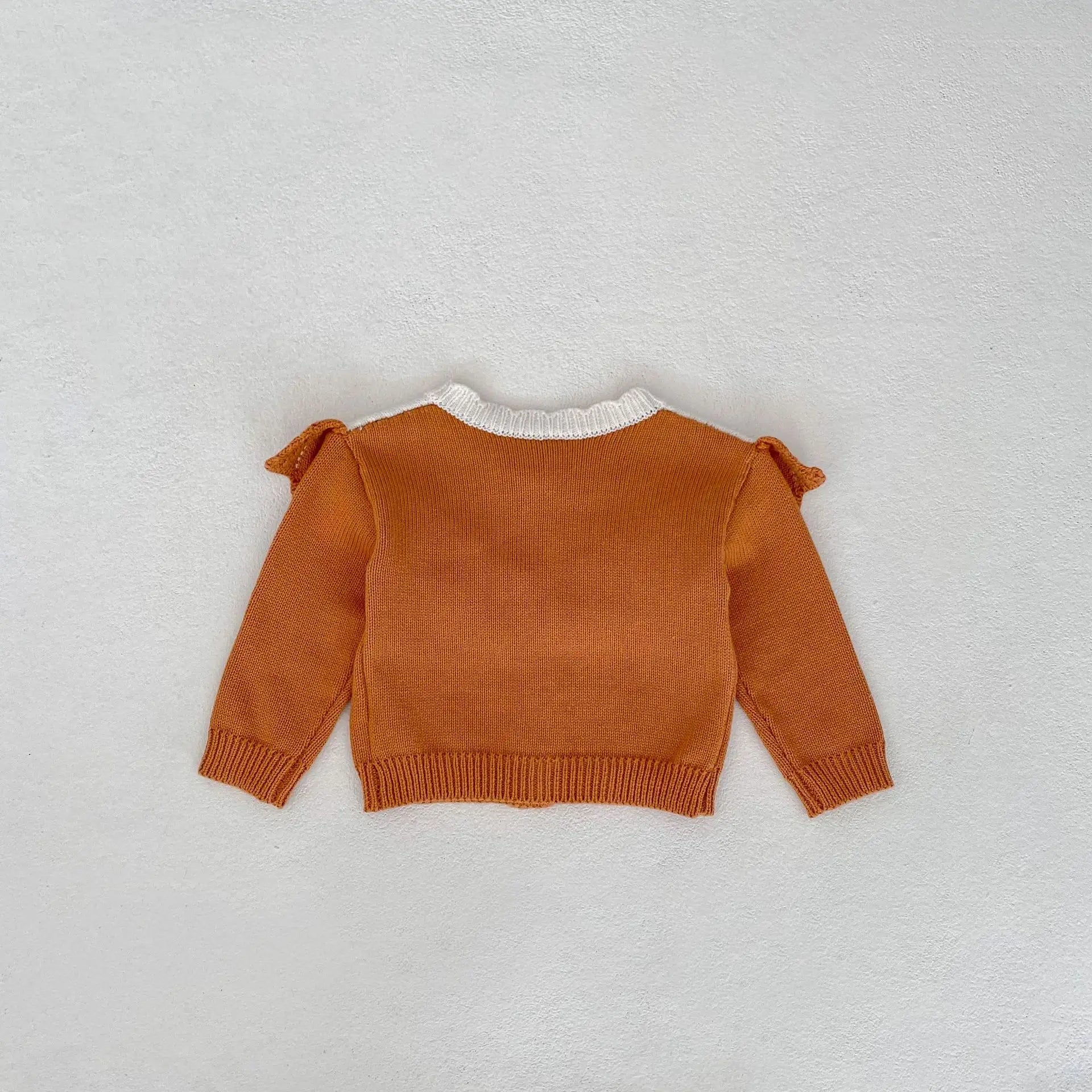 -ベビーカーディガン ラッフルフリル ニットジャケット フラワー刺繍 オレンジ【mh0006408】 - mamahalo shop - カーディガン・パーカー -  べビー服 - 子供服 - 男の子 - 女の子