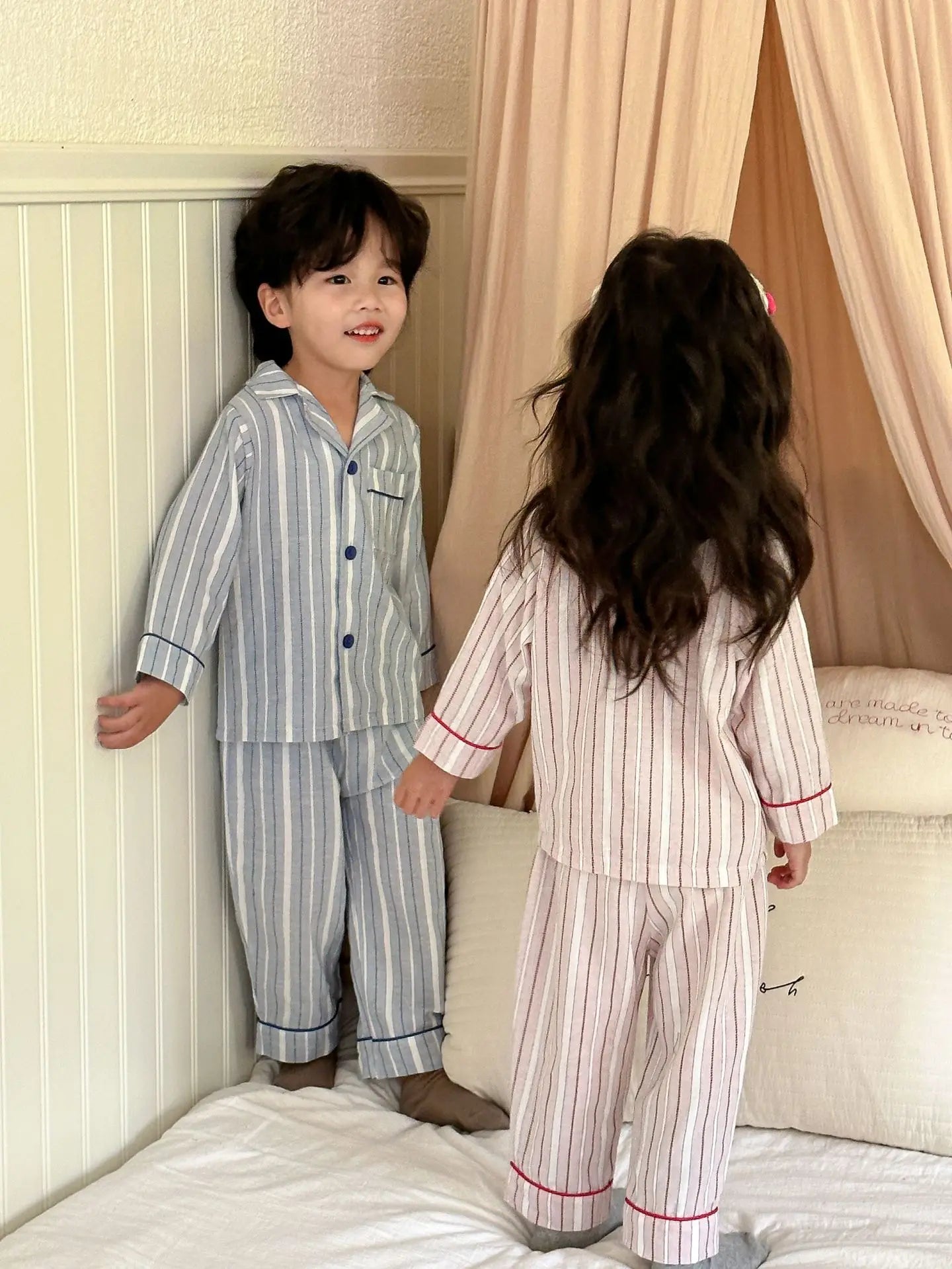 -キッズパジャマセット 長袖シャツ+ロングパンツ レトロストライプ 2カラー【mh0006433】 - mamahalo shop - 長袖パジャマ -  べビー服 - 子供服 - 男の子 - 女の子