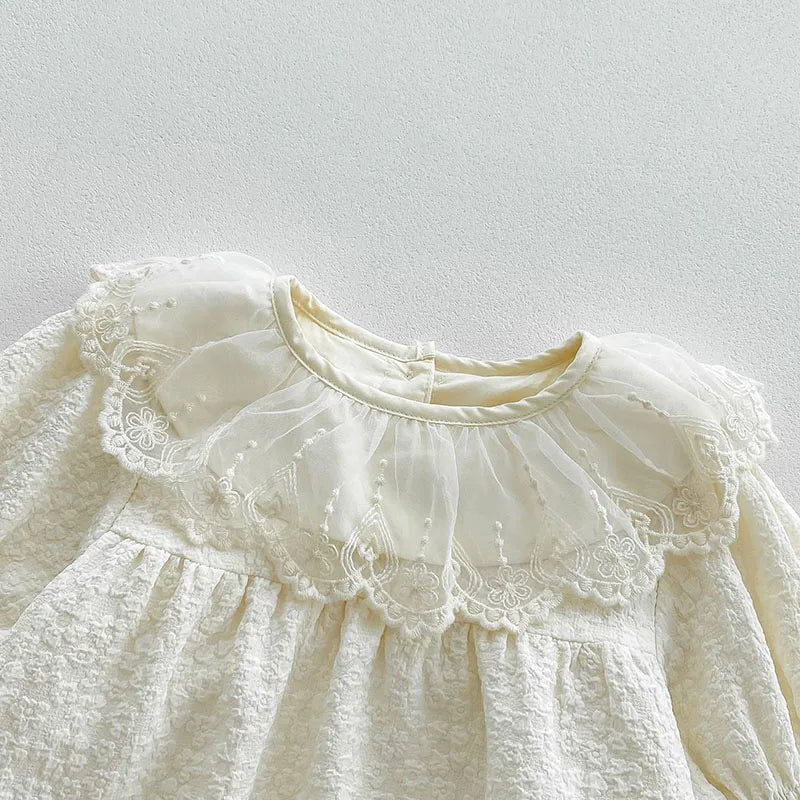 -ベビーロンパース 長袖ボディスーツ レースフリル襟 バブルスリーブ ベージュ - mamahalo shop - 長袖ロンパース -  べビー服 - 子供服 - 男の子 - 女の子