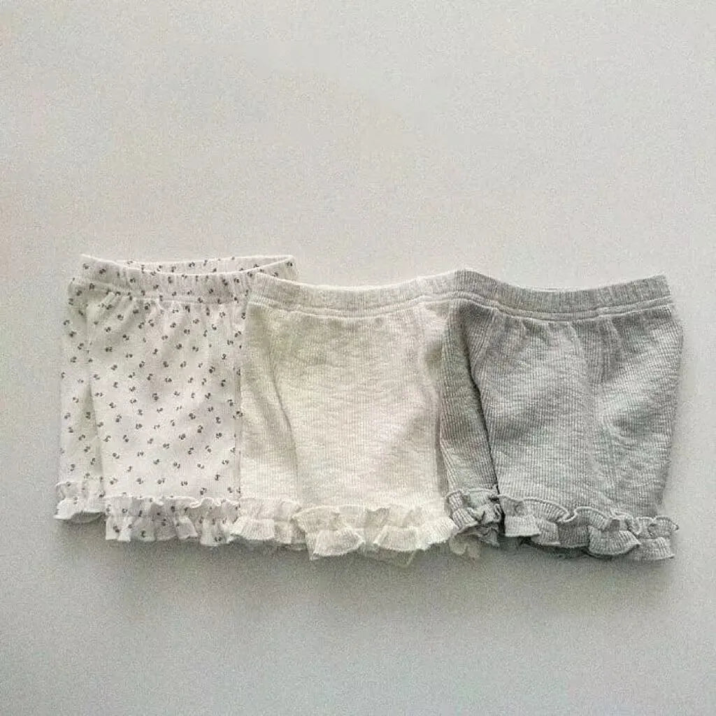 -ベビーパンツ ショートレギンス フリル フラワー花柄プリント/無地 3カラー【mh0005897】 - mamahalo shop - ハーフパンツ・ショートパンツ -  べビー服 - 子供服 - 男の子 - 女の子