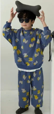 -キッズセットアップ 2点セット ロゴプリント柄スウェットシャツ+スウェットパンツ 2カラー【mh0007137】 - mamahalo shop - 長袖セットアップ -  べビー服 - 子供服 - 男の子 - 女の子