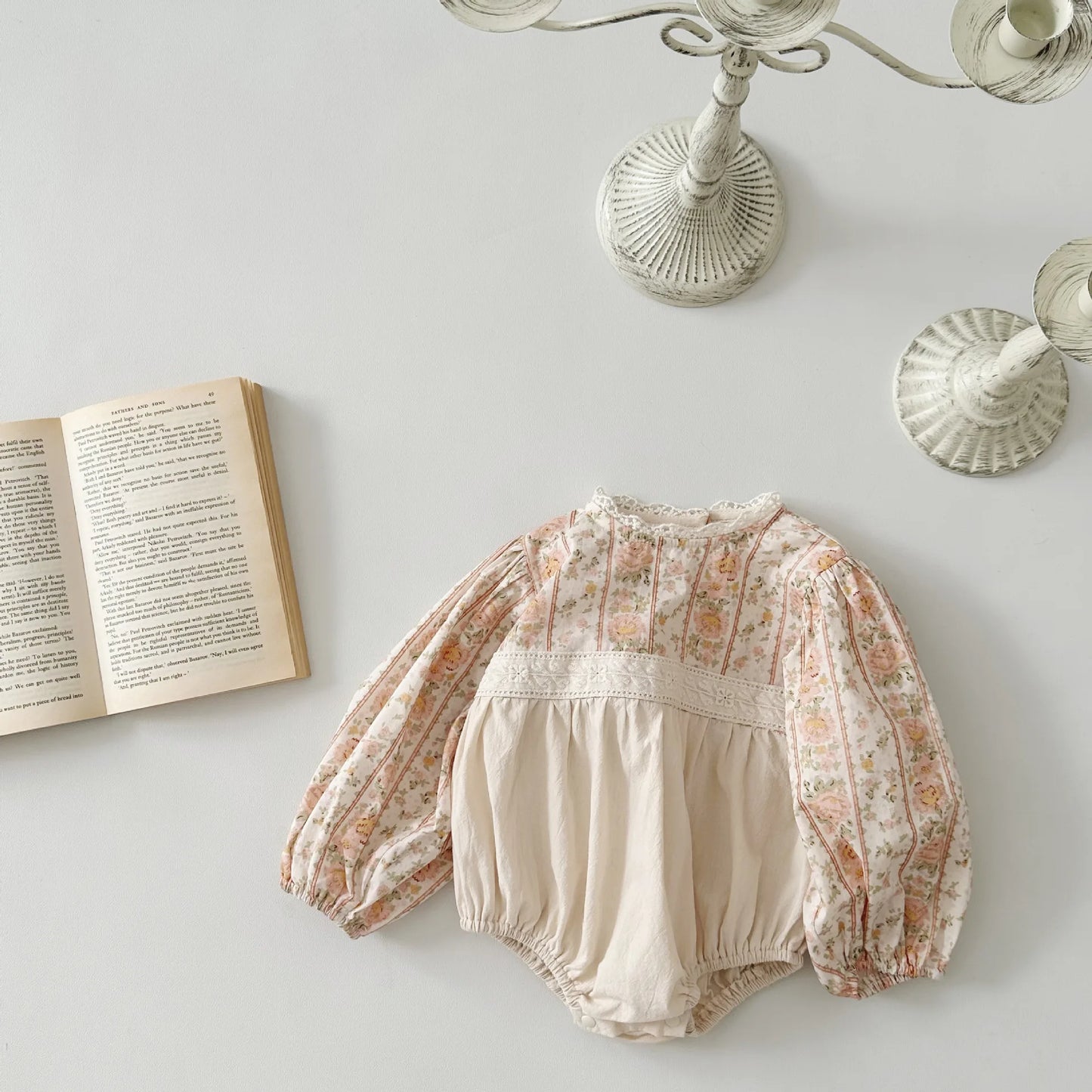 -ベビーロンパース 長袖パフスリーブボディスーツ レトロ フラワー花柄プリント レース【mh0004664】 - mamahalo shop - 長袖ロンパース -  べビー服 - 子供服 - 男の子 - 女の子