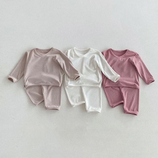 -ベビーセットアップ 2点セット 長袖パジャマセット Vネック長袖Tシャツ+ロングパンツ シンプルベーシック ルームウェア 3カラー【mh0006452】 - mamahalo shop - 長袖パジャマ -  べビー服 - 子供服 - 男の子 - 女の子