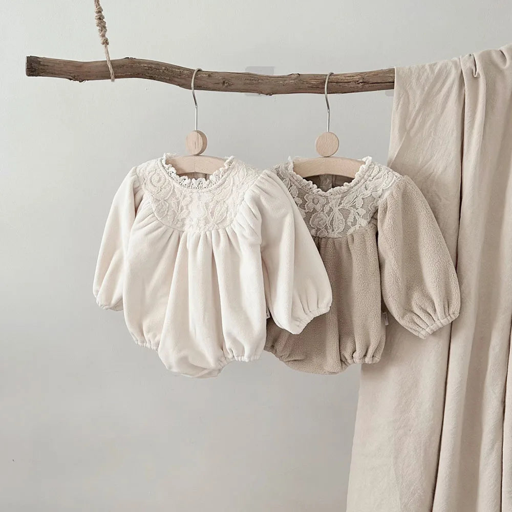 -ベビーロンパース フリース 刺繍レース 長袖ボディスーツ お出かけ 2カラー - mamahalo shop - 長袖ロンパース -  べビー服 - 子供服 - 男の子 - 女の子