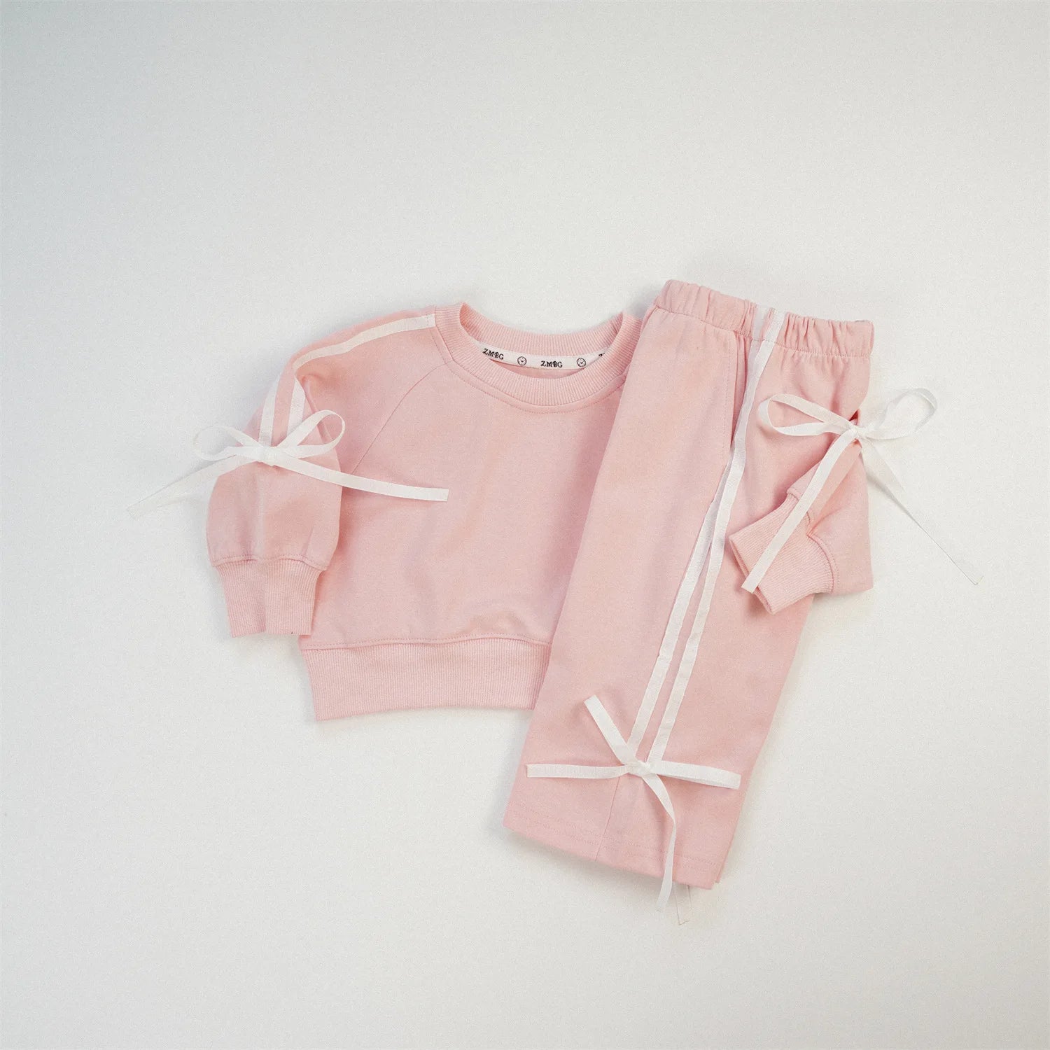 -キッズセットアップ 2点セット スウェット ジャージ リボンライン 長袖スウェットシャツ+ロングパンツ 4カラー【mh0006347】 - mamahalo shop - 長袖セットアップ -  べビー服 - 子供服 - 男の子 - 女の子