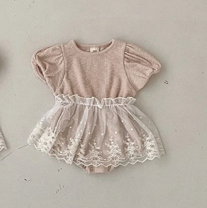 -ベビーロンパース レーススカートセット 半袖パフスリーブボディスーツ 2カラー【mh0005544】 - mamahalo shop - ロンパースセットアップ -  べビー服 - 子供服 - 男の子 - 女の子