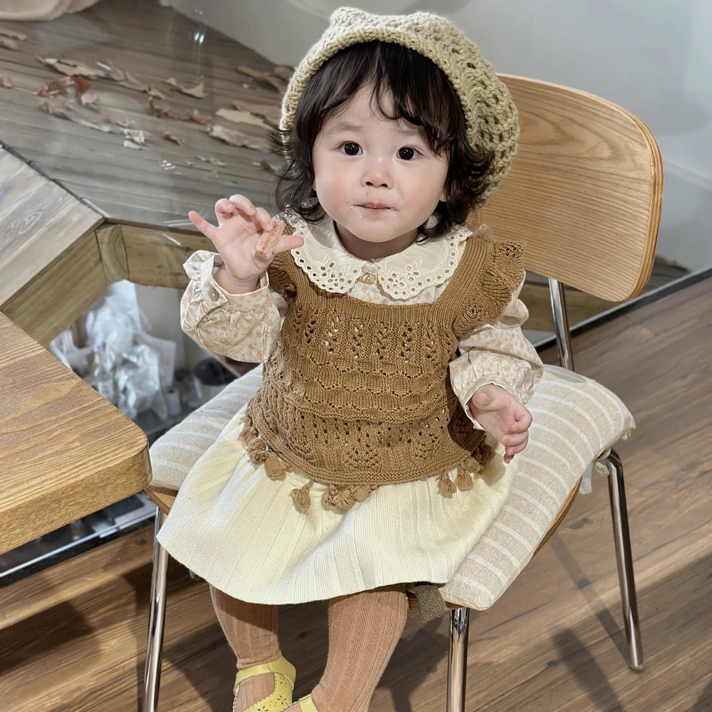 -ベビーキッズベスト レースニットフリルショルダー重ね着フリンジベストトップス 2カラー - mamahalo shop - ベスト -  べビー服 - 子供服 - 男の子 - 女の子