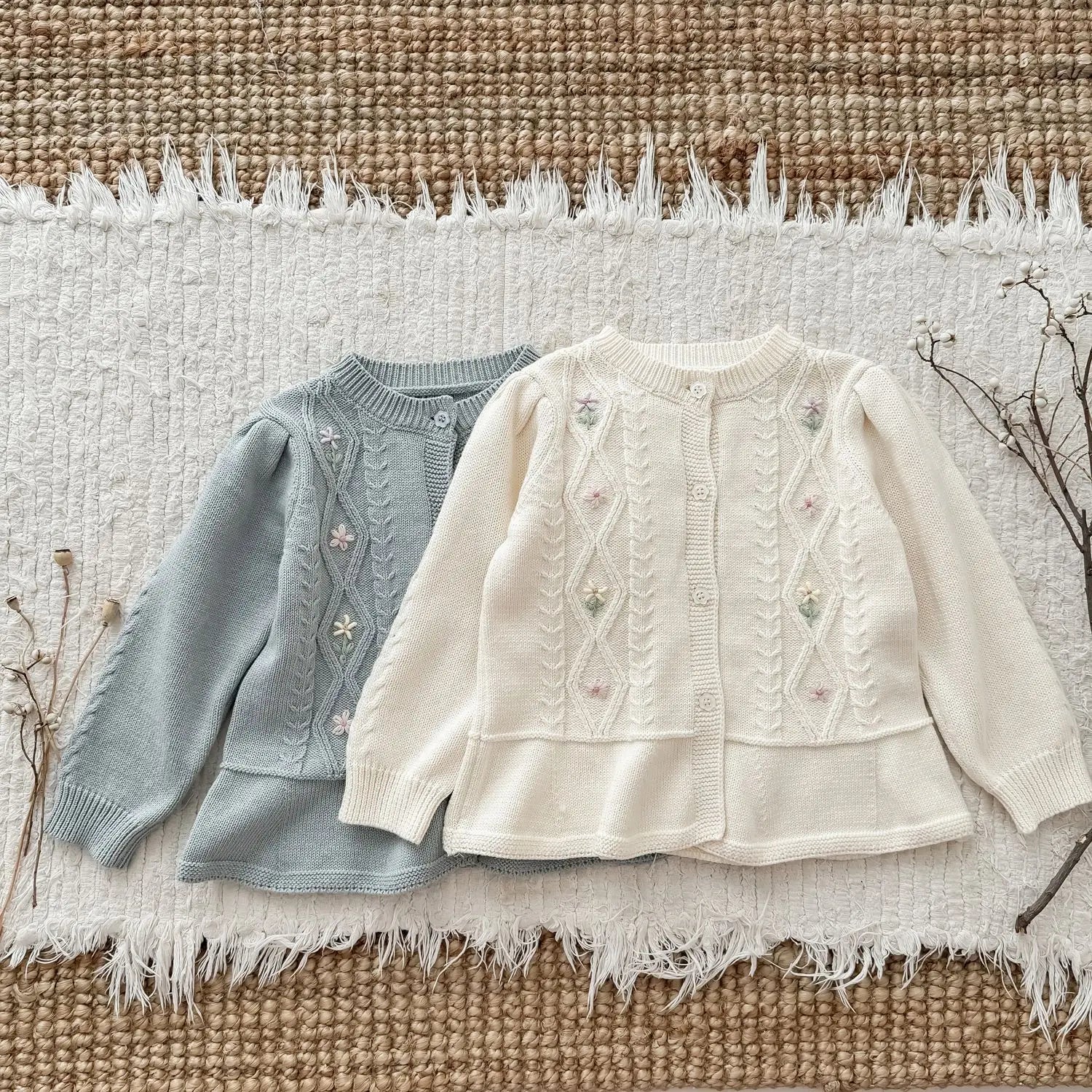 -キッズカーディガン フラワー花柄刺繍ペプラムフリルニットジャケット 2カラー - mamahalo shop - カーディガン・パーカー -  べビー服 - 子供服 - 男の子 - 女の子