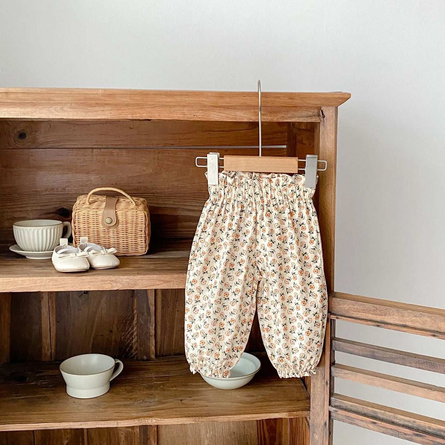 -ベビーパンツ ロングルーズジョガーパンツ フラワー花柄プリント【mh0005840】 - mamahalo shop - ロングパンツ・スウェットパンツ -  べビー服 - 子供服 - 男の子 - 女の子