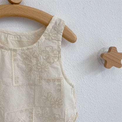 -キッズセットアップ 2点セット ノースリーブブラウス+スカート フラワーレース刺繍 ベージュ - mamahalo shop - ノースリーブセットアップ -  べビー服 - 子供服 - 男の子 - 女の子