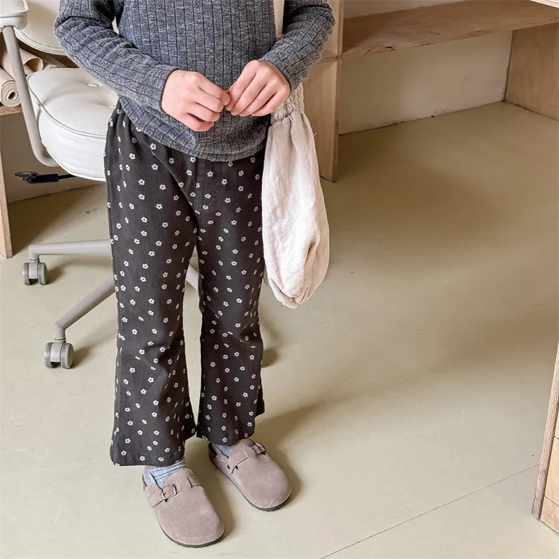 -キッズパンツ フラワープリントフレアブーツカットパンツ 2カラー - mamahalo shop - ロングパンツ・スウェットパンツ -  べビー服 - 子供服 - 男の子 - 女の子