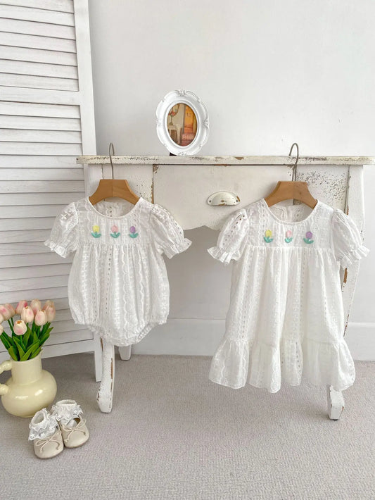 -ベビーロンパース/キッズワンピース 半袖ボディスーツ/半袖ワンピース レース チューリップ刺繍 リンクコーデ 姉妹 お揃いコーデ - mamahalo shop - 半袖ロンパース -  べビー服 - 子供服 - 男の子 - 女の子