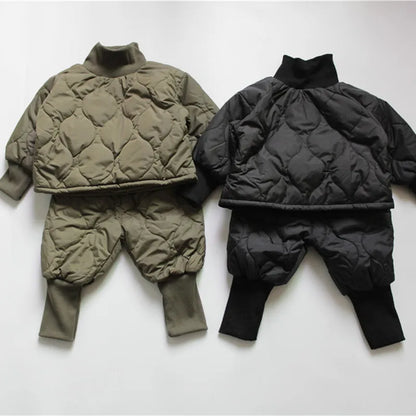 -キッズセットアップ 2点セット キルティングハイネックトレーナー ロングパンツ 防寒セット 3カラー - mamahalo shop - 長袖セットアップ -  べビー服 - 子供服 - 男の子 - 女の子