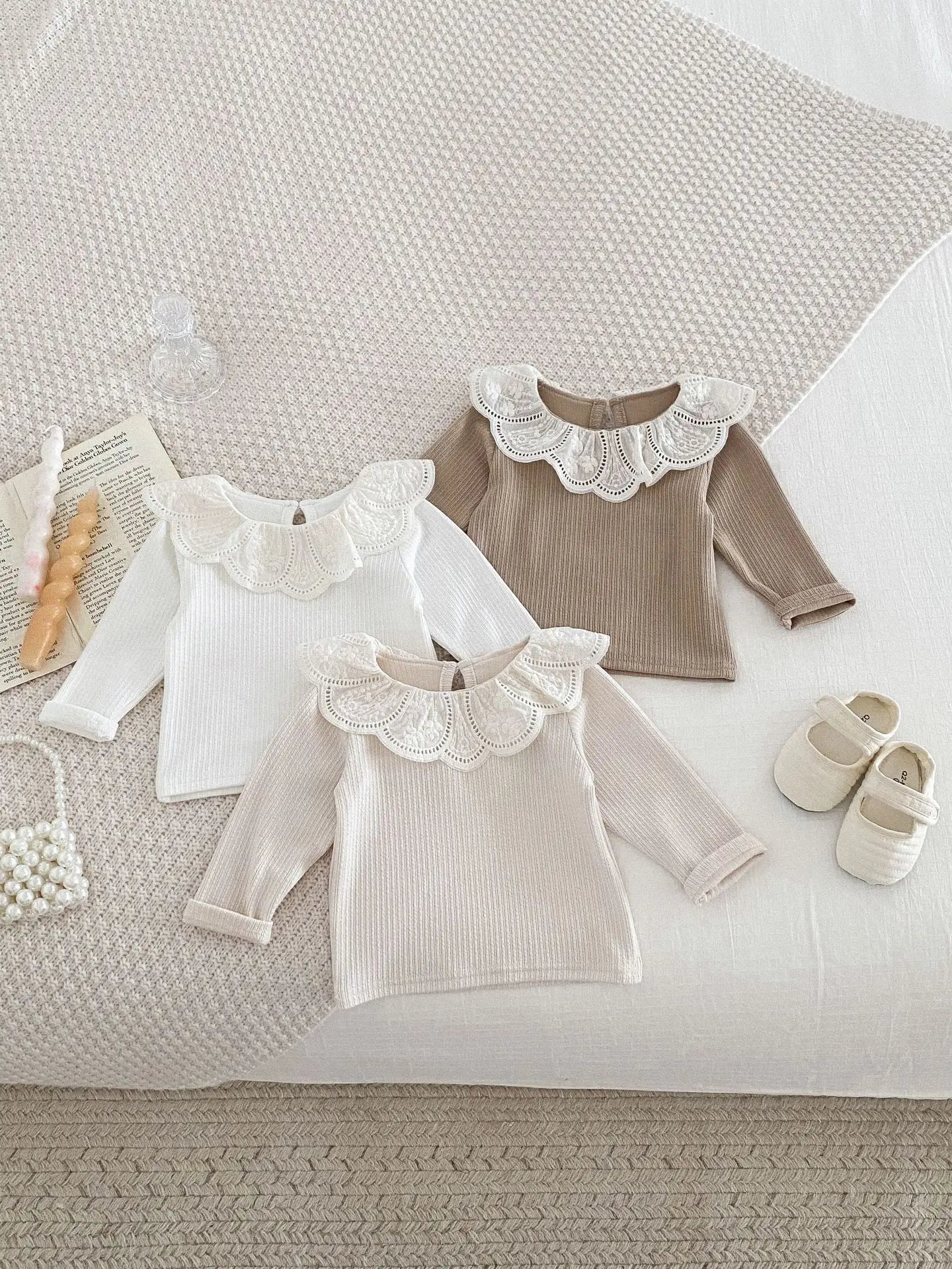 -ベビートップス 長袖Tシャツ フラワーレース襟 3カラー【mh0006370】 - mamahalo shop - 長袖Tシャツ -  べビー服 - 子供服 - 男の子 - 女の子