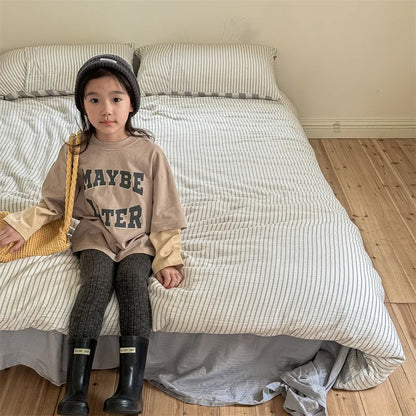 -キッズトップス 袖ドッキングレターロゴプリント長袖Tシャツ 2カラー - mamahalo shop - 長袖Tシャツ -  べビー服 - 子供服 - 男の子 - 女の子