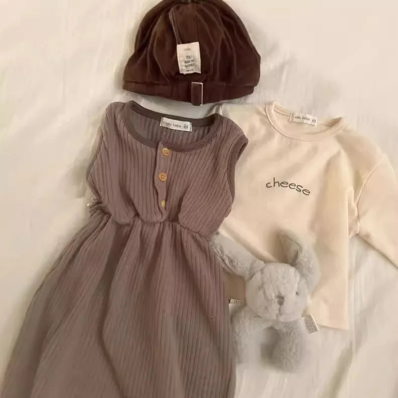 -ベビートップス cheeseプリントロゴ長袖Tシャツ 2カラー【mh0007198】 - mamahalo shop - 長袖Tシャツ -  べビー服 - 子供服 - 男の子 - 女の子