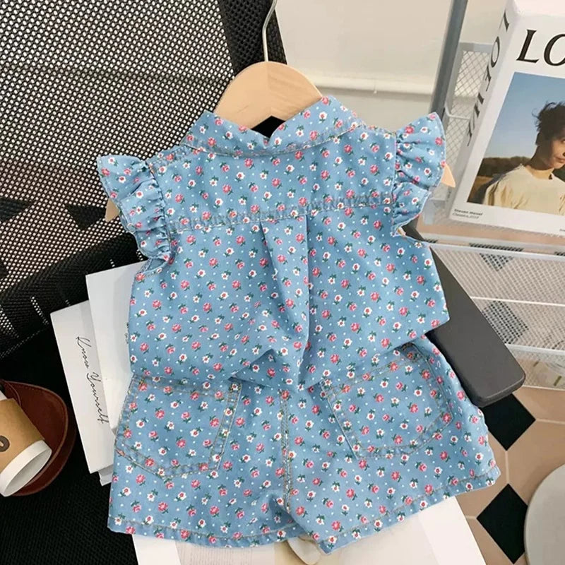 -キッズセットアップ 2点セット デニム フリルキャップスリーブブラウス+ショートパンツ フラワー花柄プリント【mh0006539】 - mamahalo shop - ノースリーブセットアップ -  べビー服 - 子供服 - 男の子 - 女の子