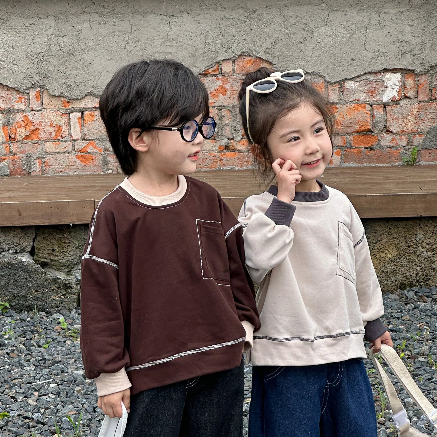 -キッズトップス ステッチアクセント長袖シンプルTシャツ 2カラー - mamahalo shop - 長袖Tシャツ -  べビー服 - 子供服 - 男の子 - 女の子