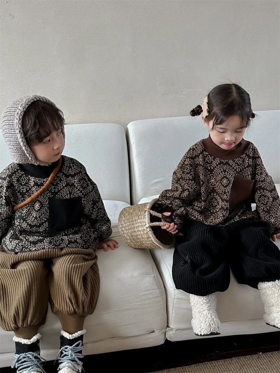 -キッズスウェットシャツ 裏ボアフリース ボヘミアン柄 幾何学 フラワープリント トレーナー ハーフタートルネック スタンドカラー ブラック コーヒー 2カラー ユニセックス 男の子 女の子 子供服 - mamahalo shop - トレーナー・フーディ -  べビー服 - 子供服 - 男の子 - 女の子