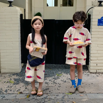 -キッズセットアップ 2点セット/ワンピース ボーイズ半袖Tシャツ+ショートパンツ/ガールズノースリーブワンピース レターロゴプリント 2カラー リンクコーデ 兄弟姉妹 お揃いコーデ - mamahalo shop - 半袖セットアップ -  べビー服 - 子供服 - 男の子 - 女の子