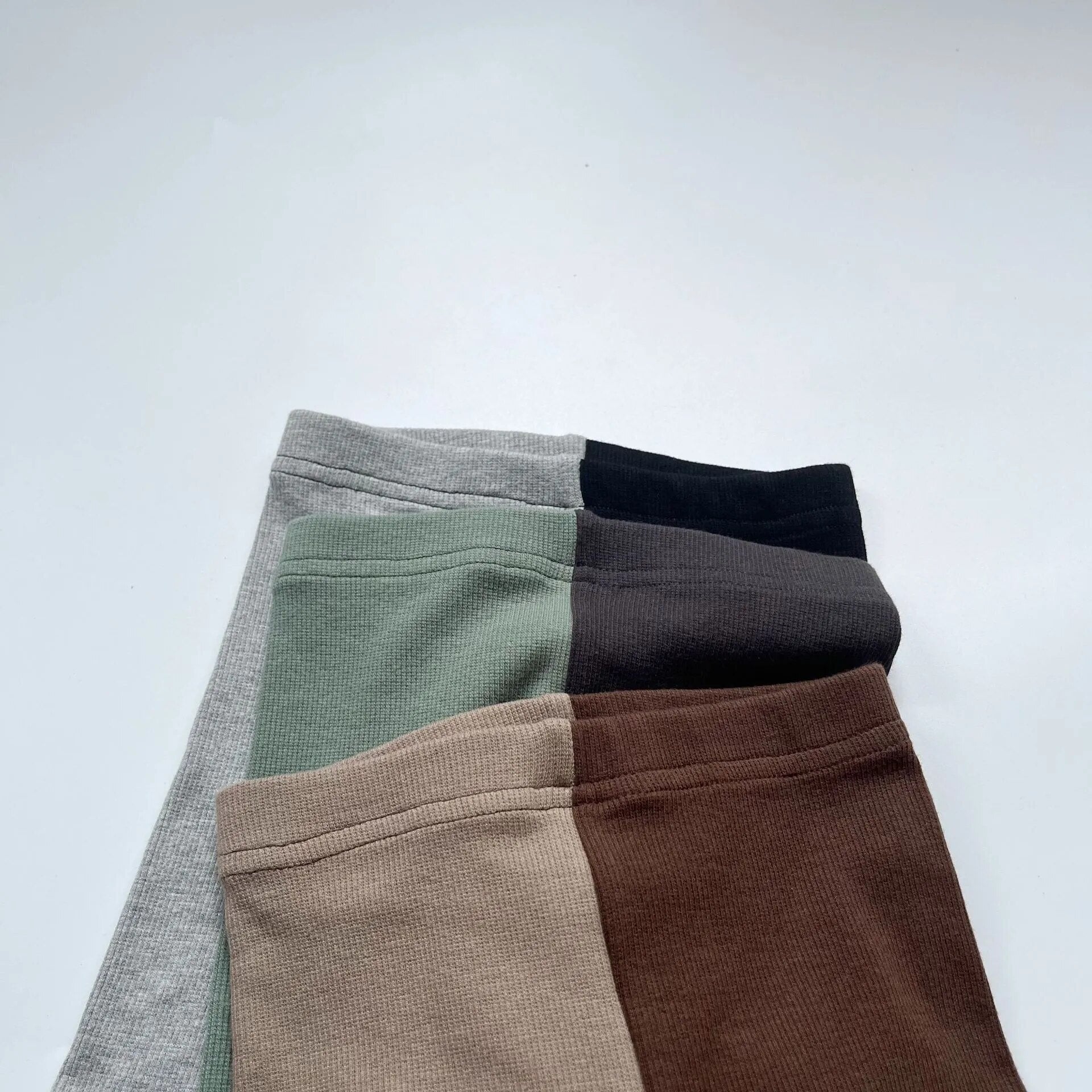 -キッズ レギンスパンツ バイカラー パッチワーク 3カラー ユニセックス 男の子 女の子 子供服 - mamahalo shop - レギンスパンツ -  べビー服 - 子供服 - 男の子 - 女の子