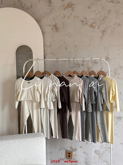 -キッズジュニアパジャマセット 長袖Tシャツ+ロングパンツ ガーリースタイル - mamahalo shop - 長袖パジャマ -  べビー服 - 子供服 - 男の子 - 女の子