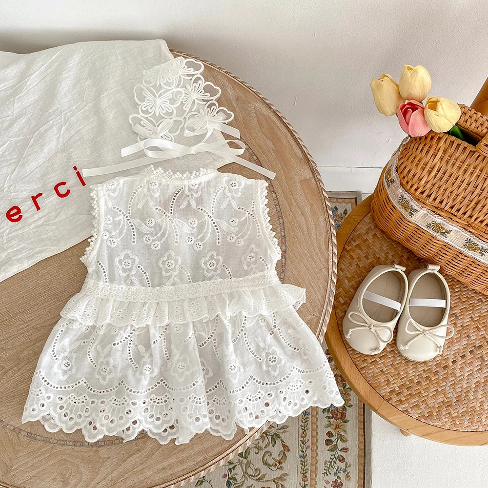 -ベビーカーディガン レース ノースリーブペプラムトップス ホワイト【mh0006089】 - mamahalo shop - カーディガン・パーカー -  べビー服 - 子供服 - 男の子 - 女の子